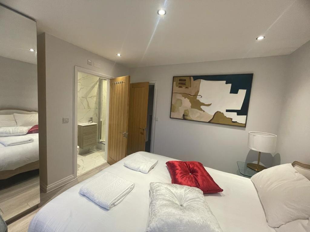 2A Seymour Road Villa Sutton  Dış mekan fotoğraf