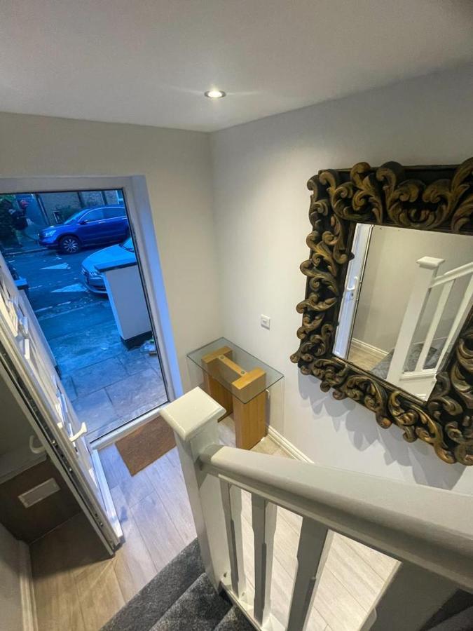 2A Seymour Road Villa Sutton  Dış mekan fotoğraf
