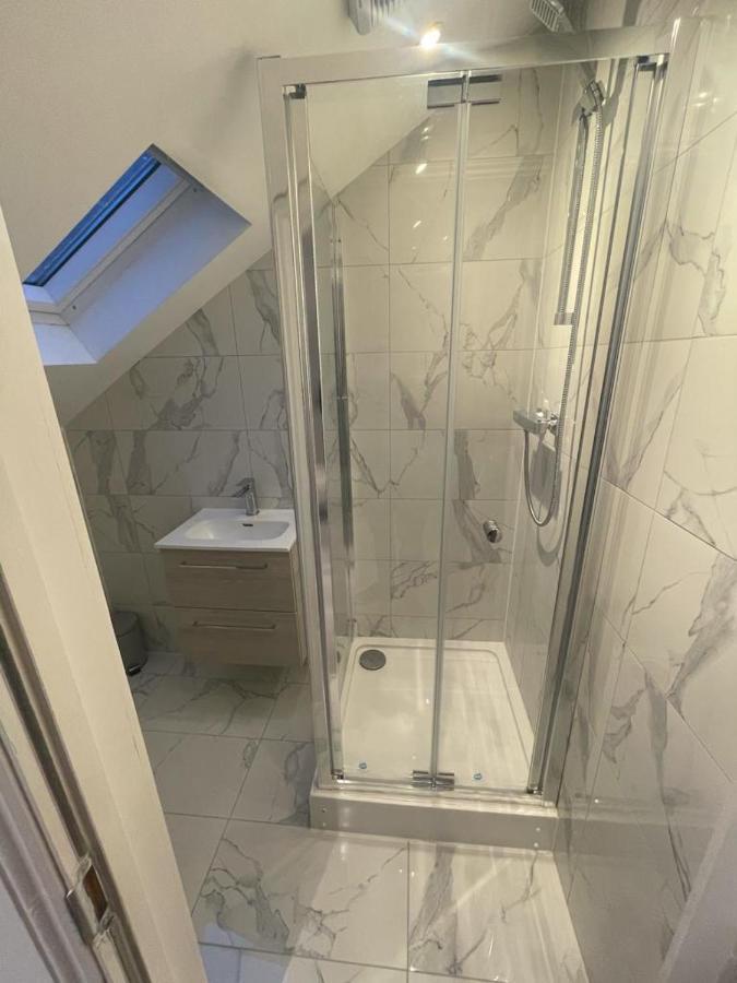 2A Seymour Road Villa Sutton  Dış mekan fotoğraf